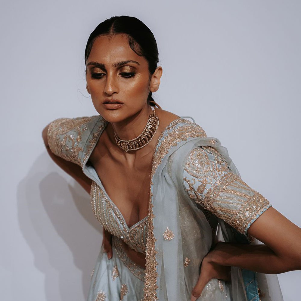 Moments Before the Show-4